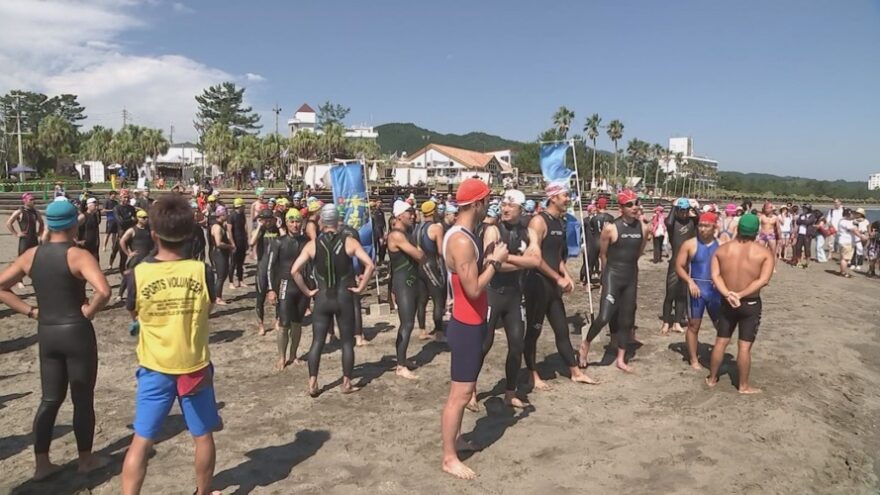 青島を泳いで走ってアクアスロン大会