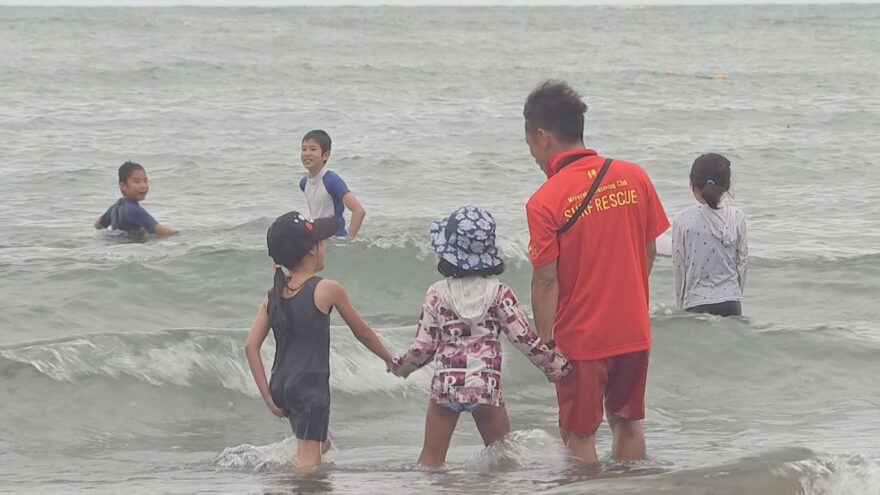 青島海水浴場　海開き