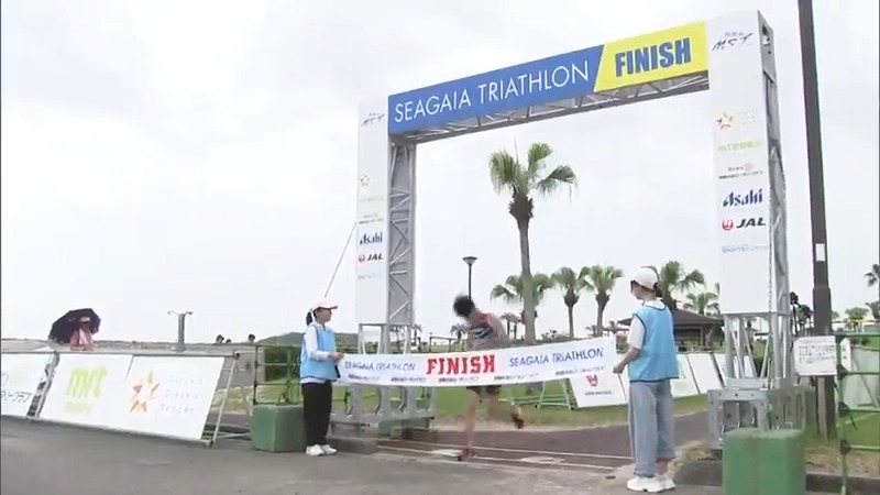 全国から約450人が参加　恒例の「宮崎シーガイアトライアスロン大会」